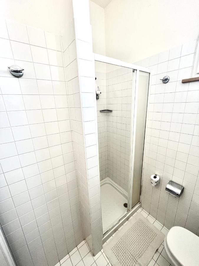 Hotel B&B Montecarlo มิลาโน แมริตทิมา ภายนอก รูปภาพ