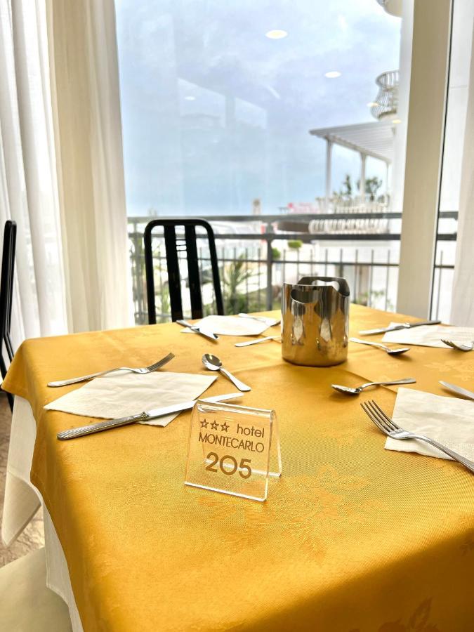 Hotel B&B Montecarlo มิลาโน แมริตทิมา ภายนอก รูปภาพ